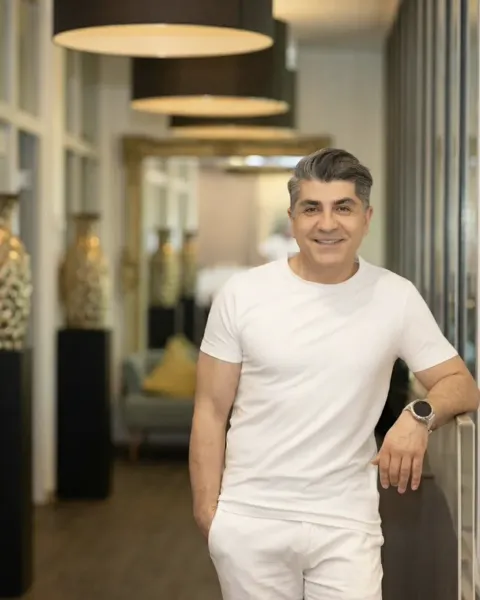 Dr. Güler, Ästhetische Chirurgie, Referenz Praxismarketing Murat Ulusoy